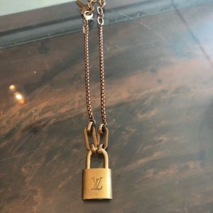 ‼️LOUIS VUITTON‼️ AUTHENTIC VINTAGE LOCK NECKLACE